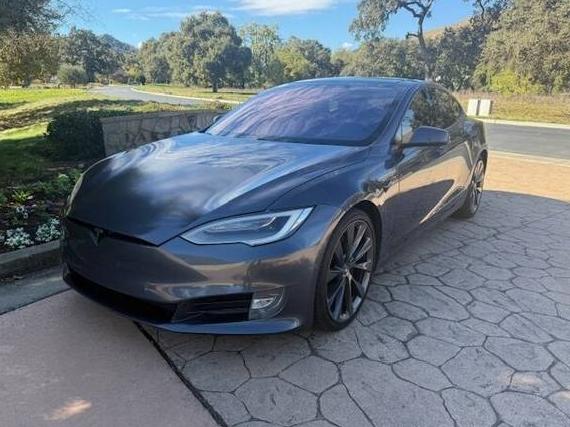 TESLA MODEL S 2018 5YJSA1E20JF246507 image